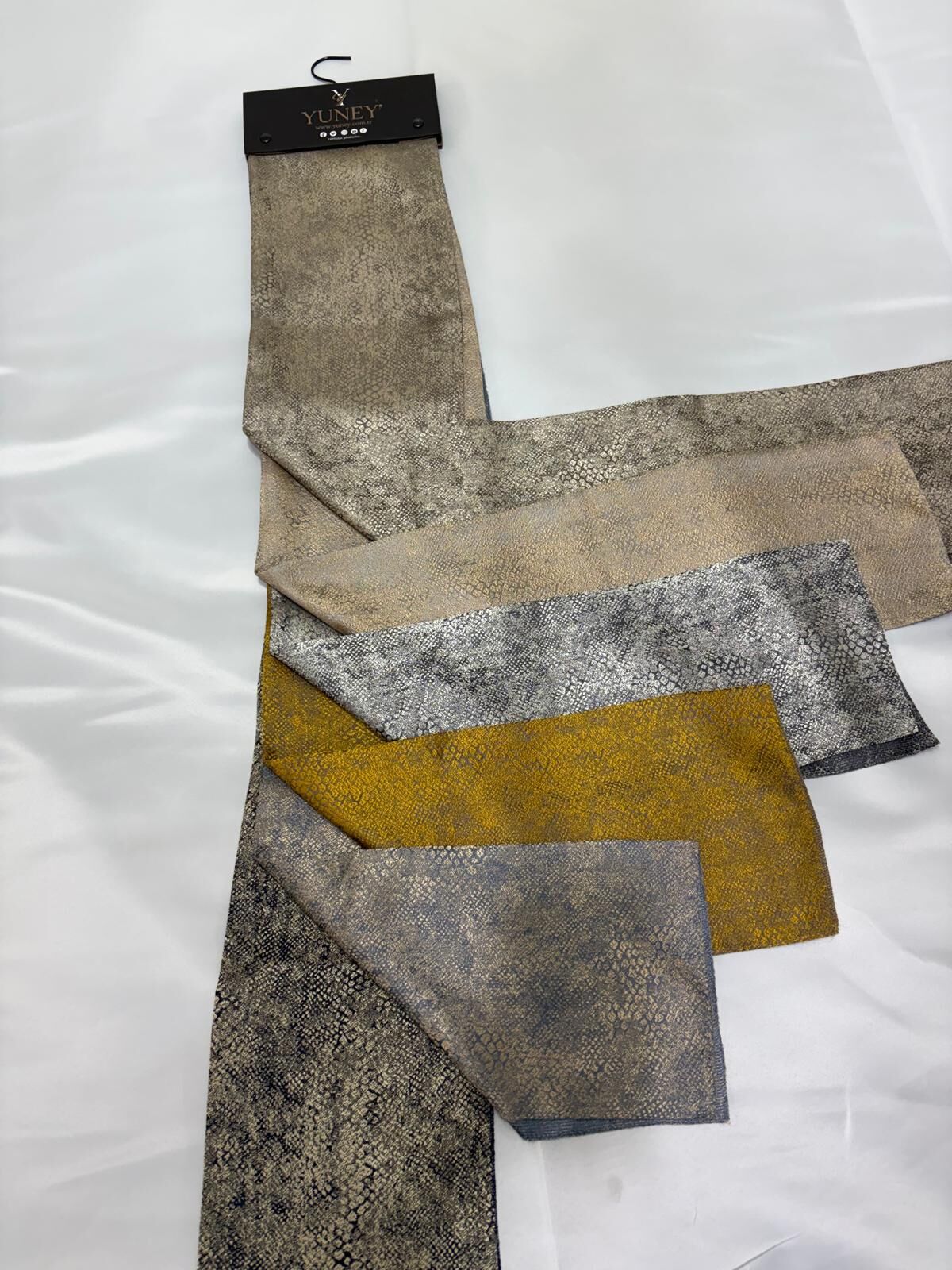 Fj-612421 Fon Perde Kartela