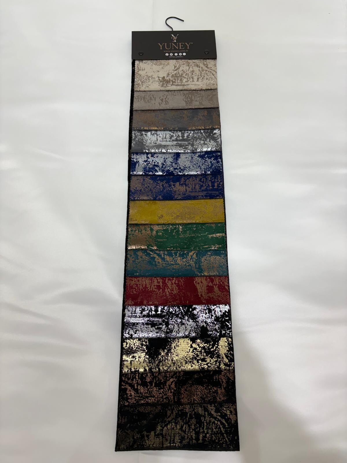 Varak Kadife Fon Perde Kartela