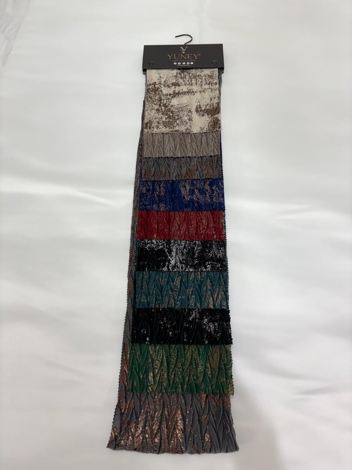 Varak Plise Fon Perde Kartela